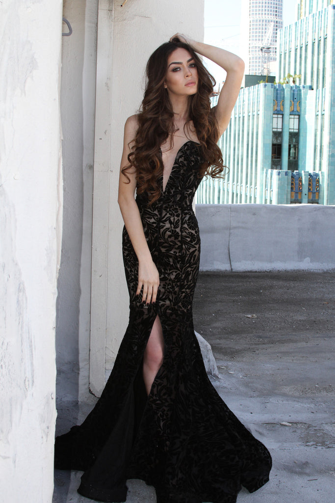 michael costello mermaid dress Gorgeous black Michael Costello gown... Wish I had somewhere to wear that